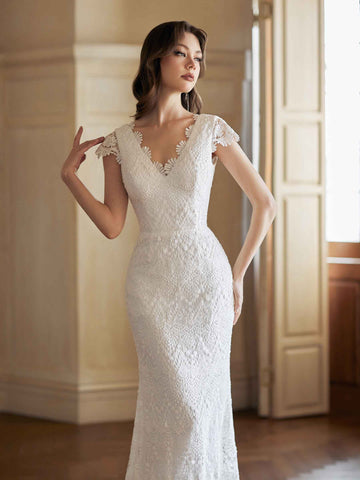 Vyna Open Back Lace Wedding Dresses