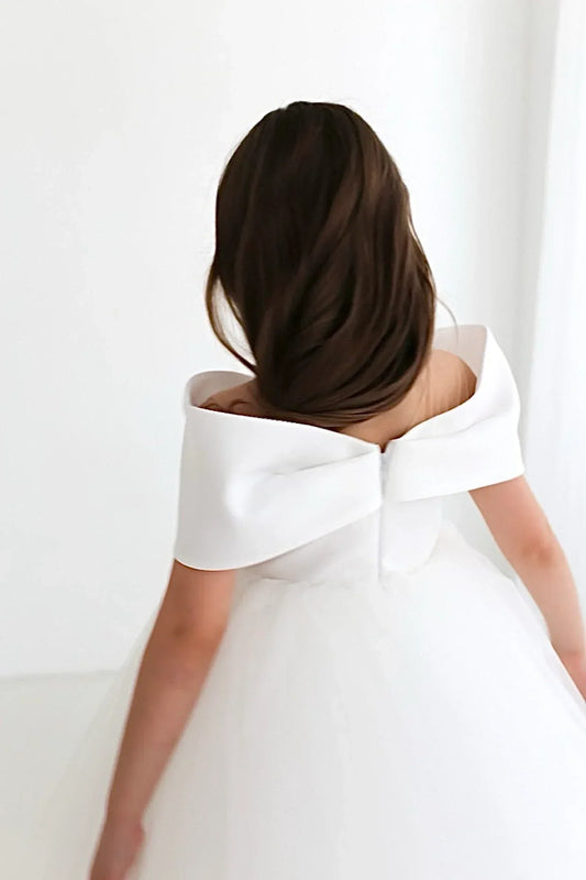 Idris Butterfly Sleeve Appliqued Dress