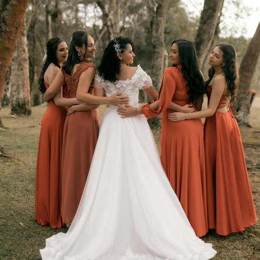 12 Fall Wedding Color Palettes That Instantly Elevate Your Bridesmaid Lineup