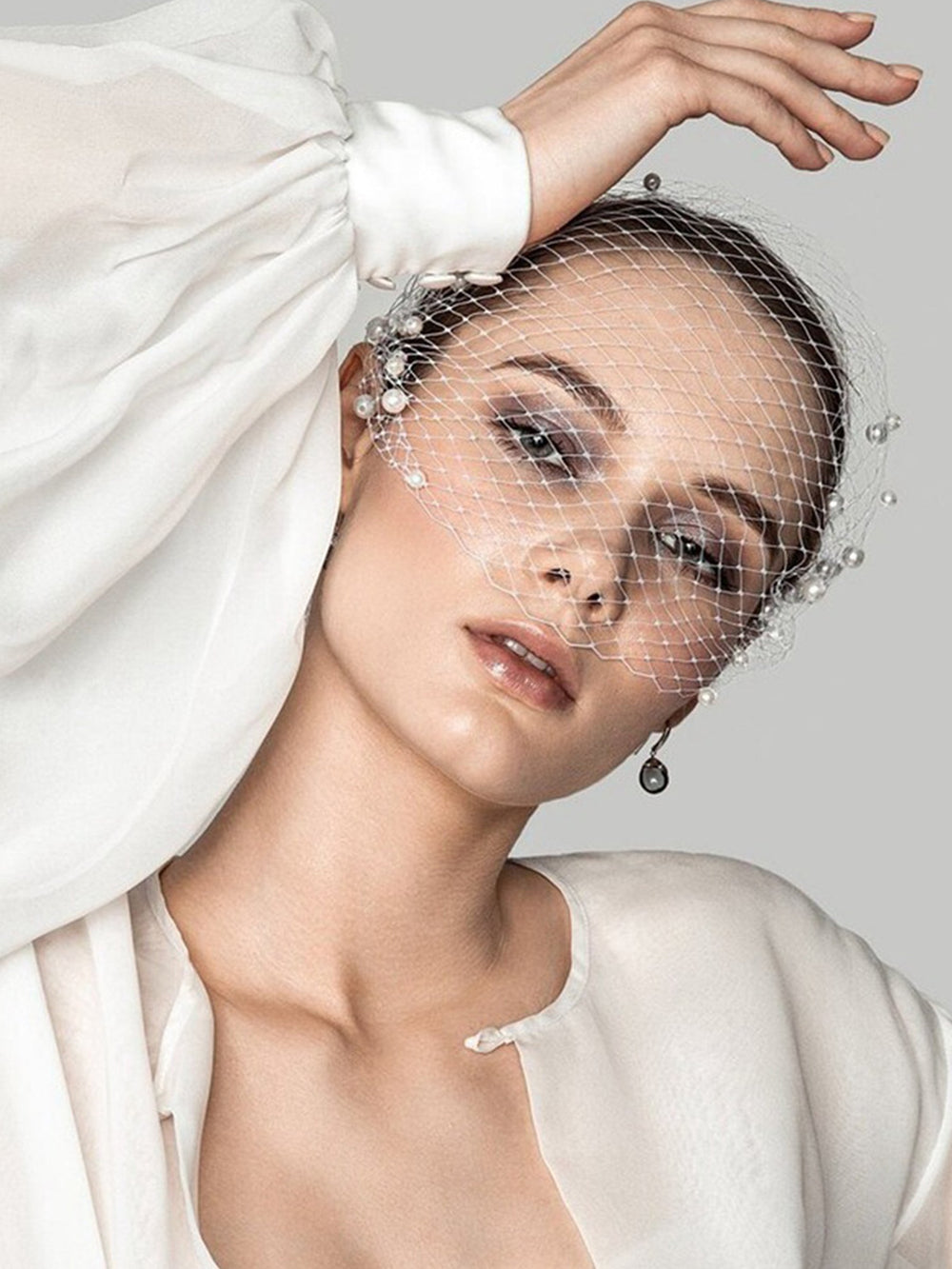 VA05 Pearl Hair Comb Veil