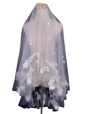 3D Floral Pearls Veil