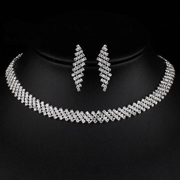 Flash Diamond Tassel Necklace